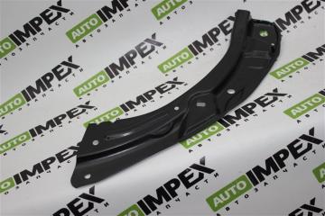 Верхняя планка телевизора левая (над фару) Skoda RAPID 2014-2020