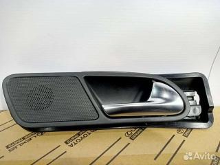 Запчасть ручка двери внутренняя задняя правая Volkswagen Tiguan