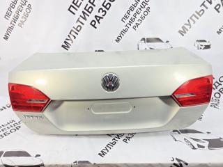 Запчасть крышка багажника Volkswagen Jetta