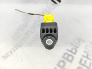 Датчик удара задний левый Toyota Camry