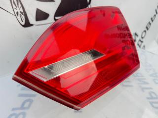 Фонарь крышки багажника задний правый Jetta 6