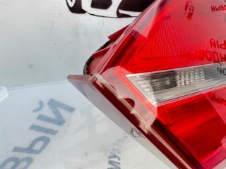 Фонарь крышки багажника задний правый Jetta 6