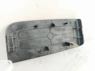 Накладка крышки багажника левая Jetta 6