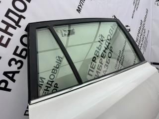 Дверь боковая задняя правая Rav4 40