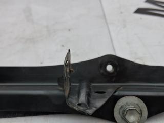 Центральная стойка кузова Land Cruiser Prado 120