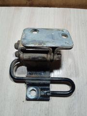 Петля двери передняя правая SKODA октавия тур 2008