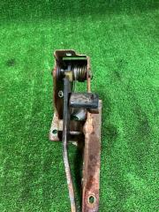 Педаль сцепления Hyundai солярис 2013 Б/У Педаль сцепления Hyundai солярис 2013