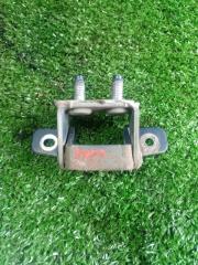 Петля крышки багажника правая KIA сид 2008