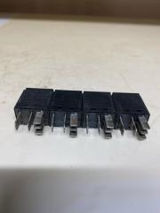 Реле Mondeo 3 2002 Лифтбек 1.8