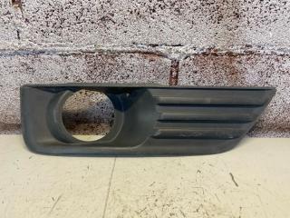 Накладка противотуманной фары правая Ford Focus 2 2004-2011