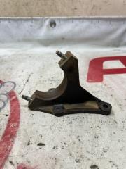 Запчасть кронштейн промежуточного вала Ford Focus 3