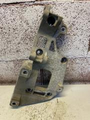 Кронштейн генератора Skoda Octavia A5 2004-2013 Б/У Кронштейн генератора Skoda Octavia A5 2004-2013