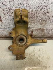 Поворотный кулак передний правый Ford Focus 2 Б/У Поворотный кулак передний правый Ford Focus 2