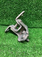 Запчасть петля двери задняя правая Chery Tiggo T11