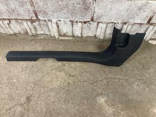 Запчасть накладка на порог салона передняя левая Opel Corsa D