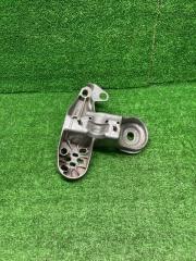 Кронштейн крепления двигателя Volkswagen Passat B5