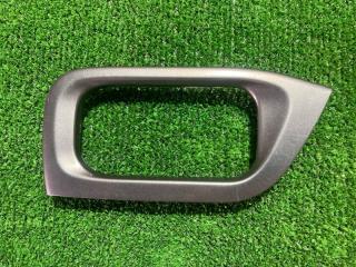 Фото запчасти накладка внутренней ручки двери задняя левая NIssan Bluebird Sylphy Б/У запчасть Запчасть накладка внутренней ручки двери задняя левая NIssan Bluebird Sylphy