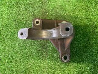 Запчасть кронштейн промежуточного вала Volvo S80 1999