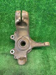 Поворотный кулак передний правый Ford Focus 2 Б/У Поворотный кулак передний правый Ford Focus 2