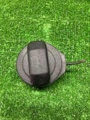 Фото запчасти крышка топливного бака Volkswagen Touareg Б/У запчасть Запчасть крышка топливного бака Volkswagen Touareg