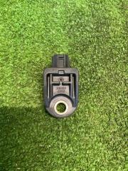 Фото запчасти датчик удара Lexus RX450H Б/У запчасть Запчасть датчик удара Lexus RX450H