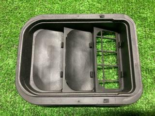 Запчасть решетка вентиляционная Skoda Octavia A5