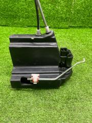 Фото запчасти замок двери задний левый SsangYong Kyron Б/У запчасть Запчасть замок двери задний левый SsangYong Kyron