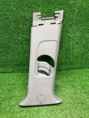 Запчасть обшивка центральной стойки правая Hyundai Solaris