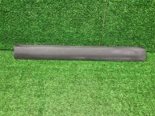 Запчасть накладка на порог салона передняя левая Ford Focus 2