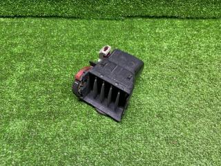 Запчасть дефлектор воздушный правый Volkswagen Passat B5