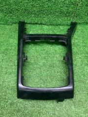 Запчасть накладка центральной консоли Opel Astra H