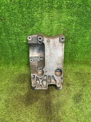 Кронштейн компрессора кондиционера Ford Focus 2