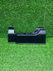 Фото запчасти обшивка центральной стойки левая Mitsubishi ASX Б/У запчасть Запчасть обшивка центральной стойки левая Mitsubishi ASX