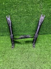 Запчасть кронштейн Ford Mondeo 3