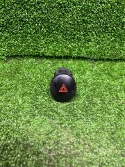 Фото запчасти кнопка аварийной сигнализации Nissan Almera Classic Б/У запчасть Запчасть кнопка аварийной сигнализации Nissan Almera Classic