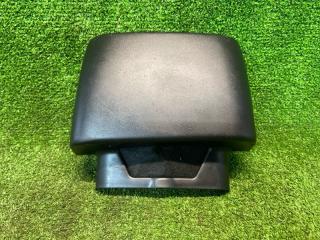 Запчасть кожух рулевой колонки Mazda 626