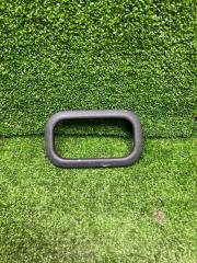 Фото запчасти накладка внутренней ручки двери Nissan Almera N16 Б/У запчасть Запчасть накладка внутренней ручки двери Nissan Almera N16