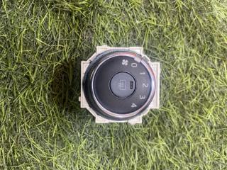 Фото запчасти блок управления отопителем TOYOTA RAV4 2013 Б/У запчасть Запчасть блок управления отопителем TOYOTA RAV4 2013