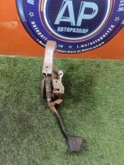 Фото запчасти педаль тормоза TOYOTA RAV4 2013 Б/У запчасть Запчасть педаль тормоза TOYOTA RAV4 2013