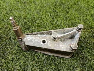 Запчасть кронштейн кпп RENAULT KANGOO 1997-2008 7700795783 Б/У Кронштейн КПП RENAULT KANGOO 1997-2008 7700795783 Б/У