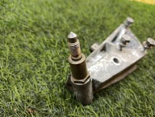 Кронштейн КПП KANGOO 1997-2008