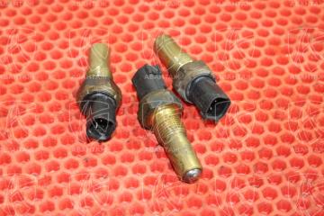 Запчасть датчик заднего хода Ford Focus 2