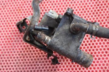 Запчасть тройник системы охлаждения MAZDA Tribute