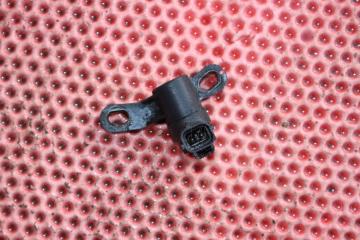 Запчасть датчик коленвала MAZDA Tribute