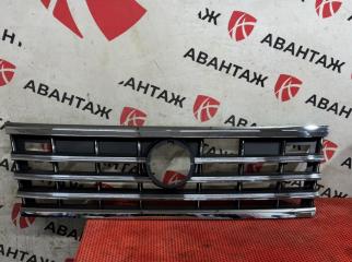 Решетка радиатора Volkswagen Touareg