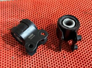 Запчасть сайлентблоки задние переднего рычага Ford Focus