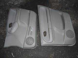 Обшивка дверей передняя правая ESCUDO TX92W
