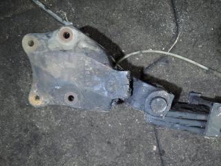 Крепление рессоры переднее левое MITSUBISHI FUSO