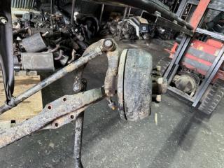 Балка передняя ISUZU ELF NKR55E 2wd 2 ракурс Балка передняя ISUZU ELF NKR55E 2wd 2 ракурс