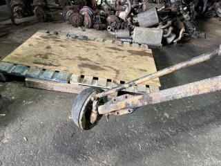 Балка передняя ISUZU ELF NKR55E 2wd 4 ракурс Балка передняя ISUZU ELF NKR55E 2wd 4 ракурс
